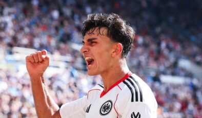 Can Uzun yine attı Eintracht Frankfurt farklı kazandı
