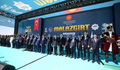Cumhurbaşkanı Erdoğan: "Yönünü Ankara’ya ve Şam’a dönenler kazanacak"