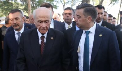 MHP Genel Başkanı Bahçeli, Ahlat’ta partililer ve vatandaşlarla buluştu