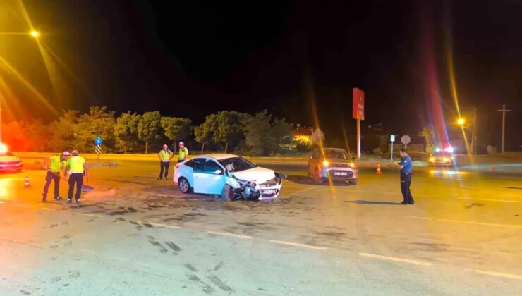 Muş-Bitlis Karayolunda Trafik Kazası: 4 Yaralı