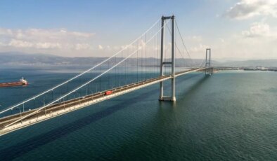 Osmangazi Köprüsü altından 64 metre ve üzeri gemilerin geçişi yasaklandı