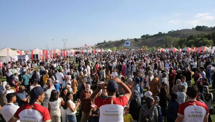 Türk Yıldızları, Malazgirt Zaferi’nin 954. yıl dönümü etkinliklerine renk kattı