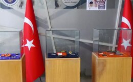 Yasemin Şen’den Selçuklu Mezarlığı’na İlhamla Çağdaş Takı Sergisi