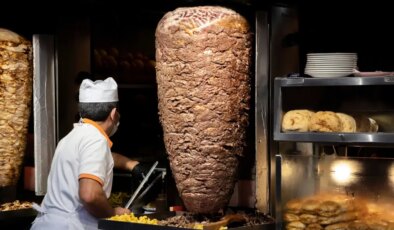 390 şubeli Maydonoz Döner satışa çıkarıldı