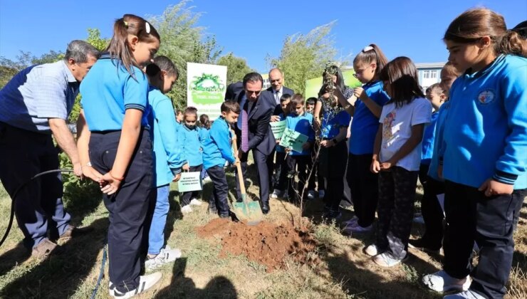 Bitlis’te 2025-2026 Eğitim Öğretim Yılı Açılış Töreni Düzenlendi