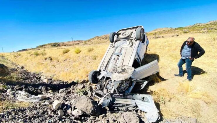 Bitlis’te Hafif Ticari Araç Takla Attı: 1 Yaralı