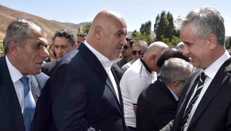 Bitlis’te ‘Türkiye Yüzyılı Buluşmaları’ programı gerçekleştirilirdi