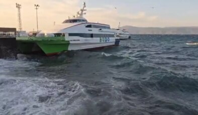 Bursa’da deniz otobüsleri seferleri olumsuz hava koşulları nedeniyle iptal edildi