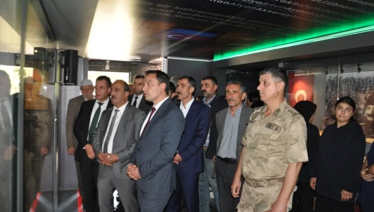 Çanakkale Savaşları Mobil Müze Tırı Hizan’da Ziyaretçilerini Ağırladı