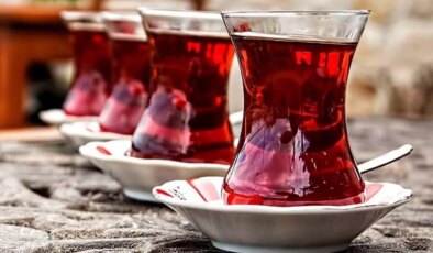 Çay tiryakilerine kötü haber: ÇAYKUR, üç ayda 3. kez zam yaptı
