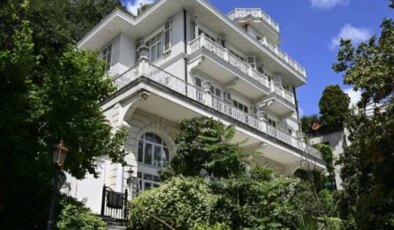 İstanbul Boğazı’nın en pahalılarından Beyaz Köşk yeniden satışa çıktı
