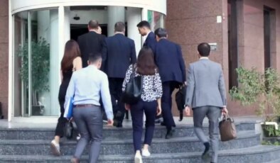 Kayyum heyeti, Can Holding binasına böyle giriş yaptı
