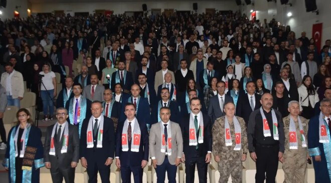 Bitlis Eren Üniversitesi 2025-2026 Akademik Yılı Açılış Töreni Gerçekleştirildi