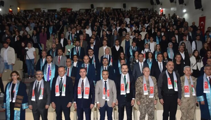 Bitlis Eren Üniversitesi 2025-2026 Akademik Yılı Açılış Töreni Gerçekleştirildi
