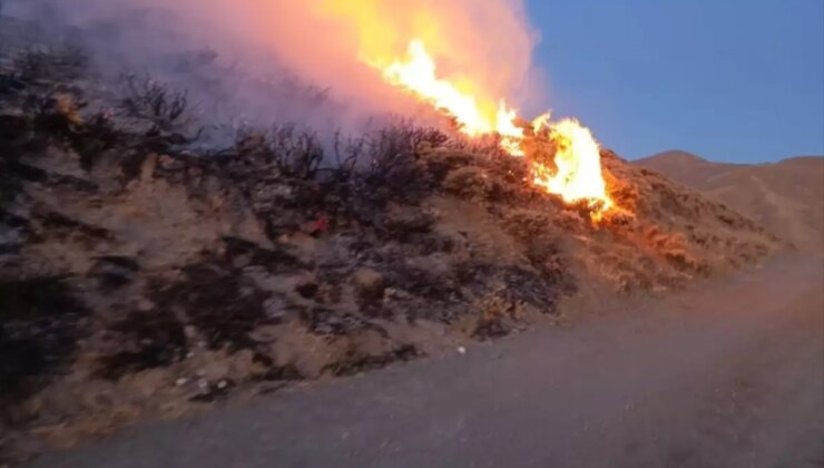 Bitlis’te Anız Yangını Kontrol Altına Alındı