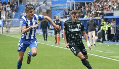 Deportivo Alaves 3-1 Elche MAÇ SONUCU-ÖZET