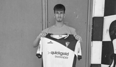 İspanya’da futbol maçında başına darbe alan 19 yaşındaki kaleci hayatını kaybetti