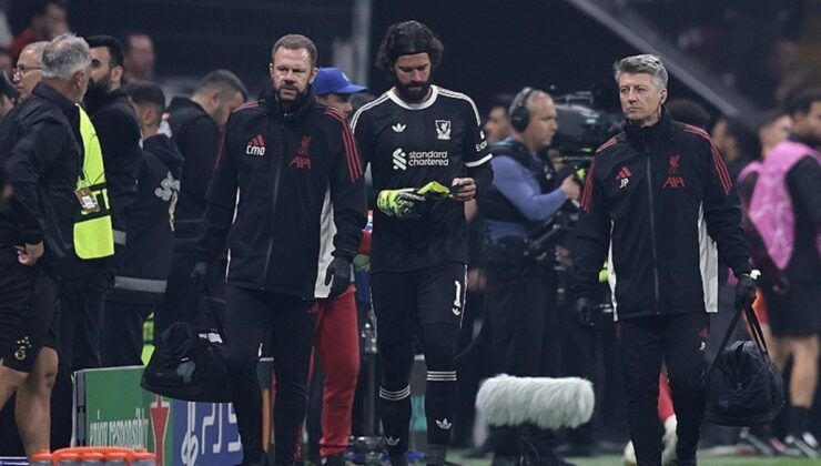 Liverpool’da Alisson Becker, en az 2 hafta forma giyemeyecek