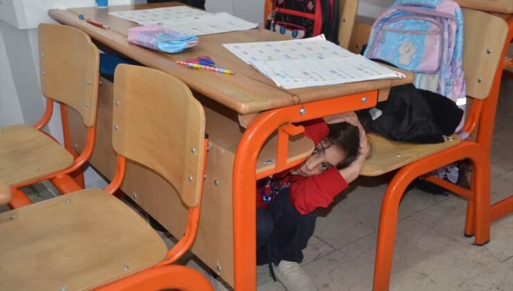 MEB’den Afet Bilinci İçin Tahliye Tatbikatı