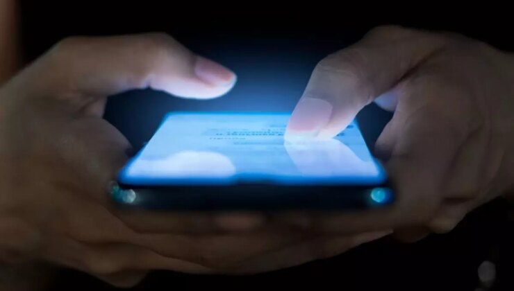 1 Ocak itibarıyla dev bir zam daha! Bu para tüm telefon sahiplerinden kesilecek