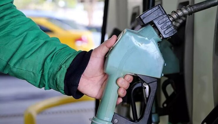 Akaryakıta anahtar bıraktıracak zam pompaya yansıdı! Litre fiyatı 60 lirayı aştı