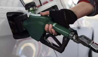 Akaryakıta bir zam daha! Psikolojik sınıra dayandı