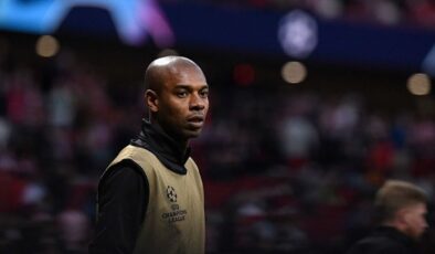 Brezilyalı futbolcu Fernandinho, kariyerine son verdi