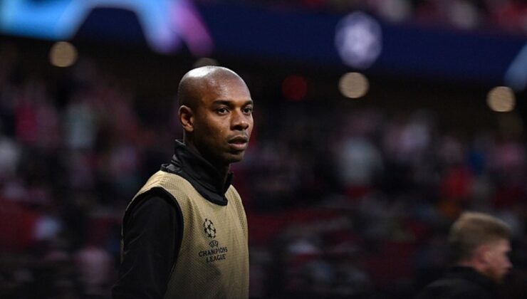 Brezilyalı futbolcu Fernandinho, kariyerine son verdi