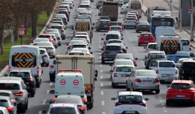 Bu gece benzine 1 lira 30 kuruş zam geliyor