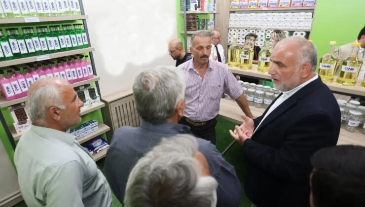 Bu markette para geçmiyor! Çöpe atmak yerine buraya getiren dilediğini alıyor