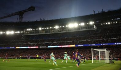 Camp Nou’un açılış maçında Barcelona rahat kazandı!