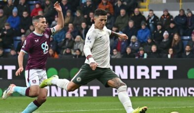 Chelsea Burnley deplasmanında zorlanmadı