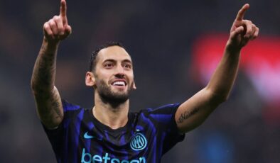 Hakan Çalhanoğlu Inter’i zafere taşıdı! Milli yıldızın dublesine övgü