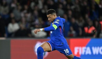 Kylian Mbappe sakatlığı nedeniyle Fransa Milli Takımı kampından ayrıldı