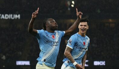 Manchester City Liverpool’u 3 golle geçti!