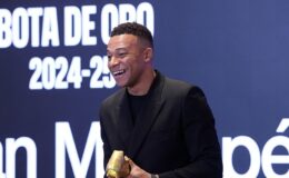 Mbappe, ’Avrupa Altın Ayakkabı’ ödülünü aldı