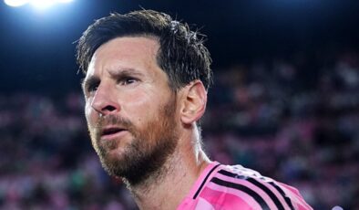 Messi’den Barcelona taraftarlarını heyecanlandıran sözler! ’Geri dönmeyi…’