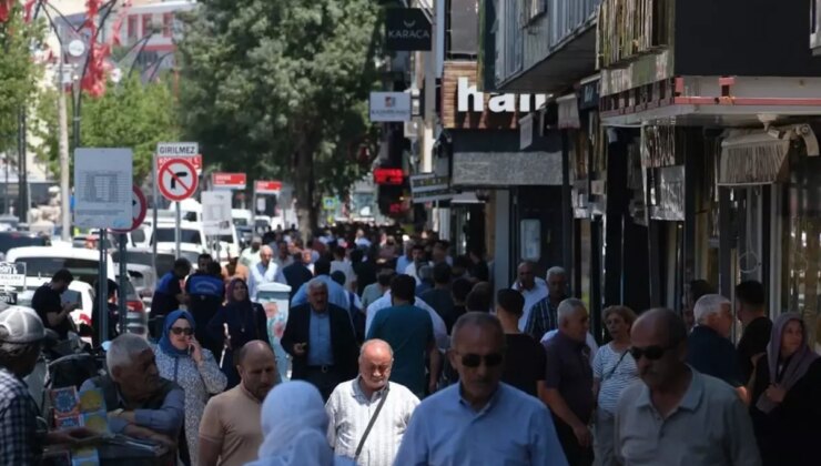 Son 3 günde 150 bin kişi kente giriş yaptı! Oteller doldu taştı