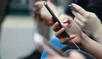 Yurt dışından cep telefonu getirecekler dikkat! IMEI kayıt ücretlerinde büyük artış