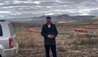 Çuvallar dolusu patatesi sokağa döken başkan yeniden gündemde