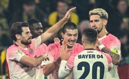 Leverkusen Dortmund’u eleyerek bir üst turda!