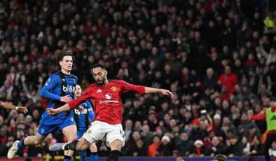 Manchester United gol düellosunda Bournemouth ile yenişemedi!