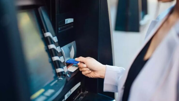 261 yıllık dev banka onlarca şubesini kapatıyor