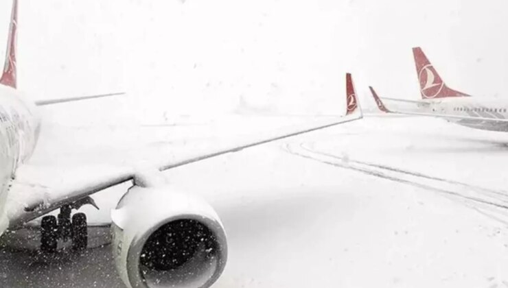 İstanbul’da kar esareti! Hava ulaşımına engel