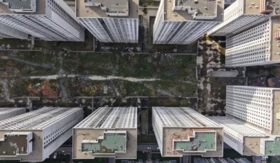 İstanbul’un gökdelen mezarlıkları Esenyurt’ta havadan görüntülendi