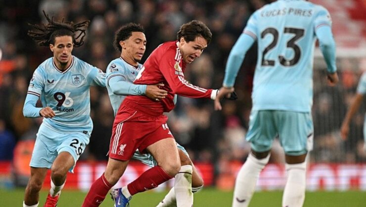 Liverpool evinde Burnley ile berabere kaldı!