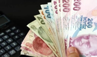 Öğretmen ve vaizlerin yeni yılda alacakları maaş tartışma konusu oldu