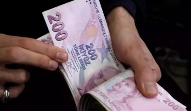 SGK listeyi genişletti: Bu meslekleri yapanlar 5 yıl daha erken emekli olacak