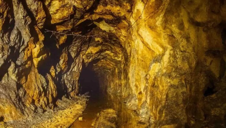 Trilyonlarca liralık keşif: Toprağın altından servet fışkırdı