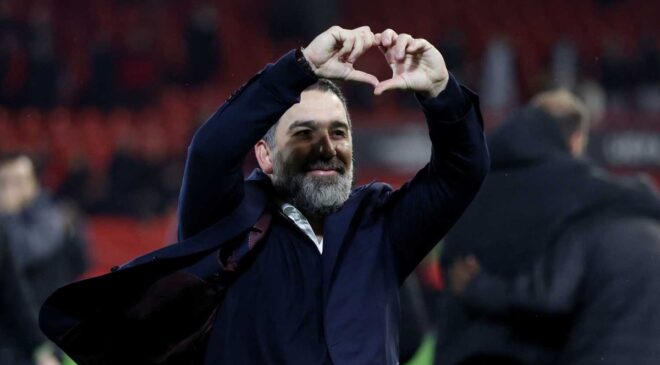 Arda Turan, Lech Poznan maçını Türkiye’de oynamak istiyor